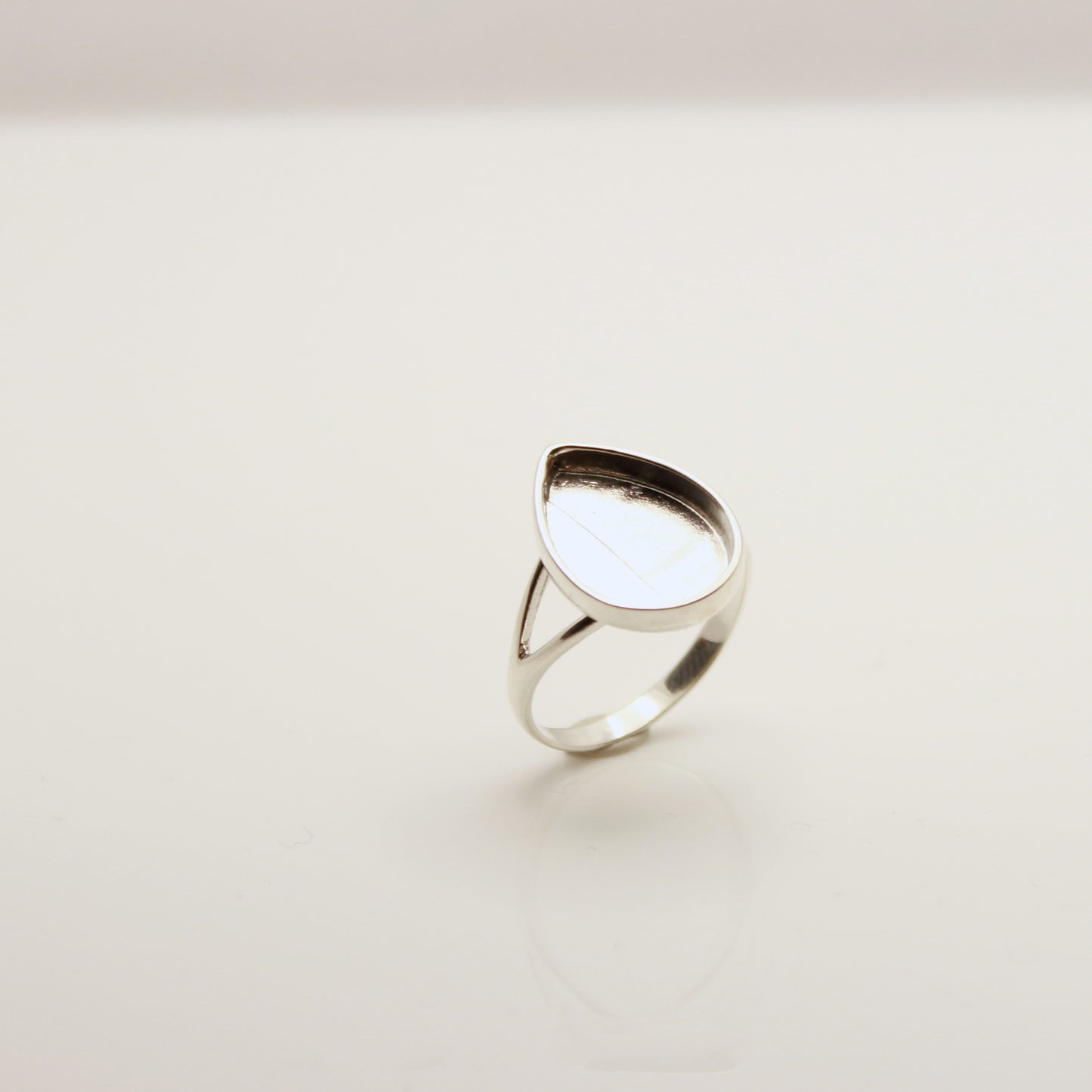 Sølvdugg ring