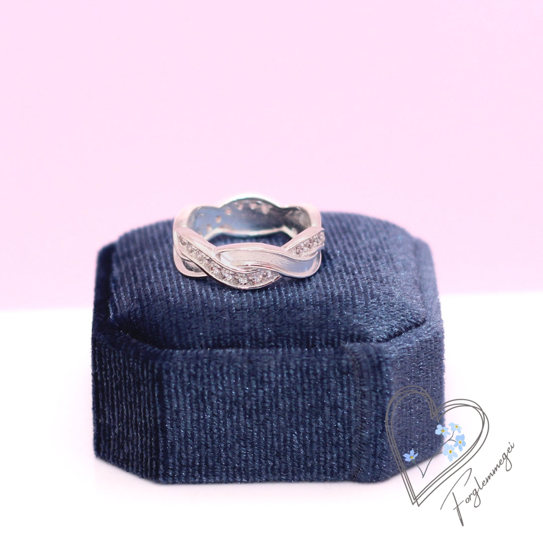 Ring med cubic zirconia