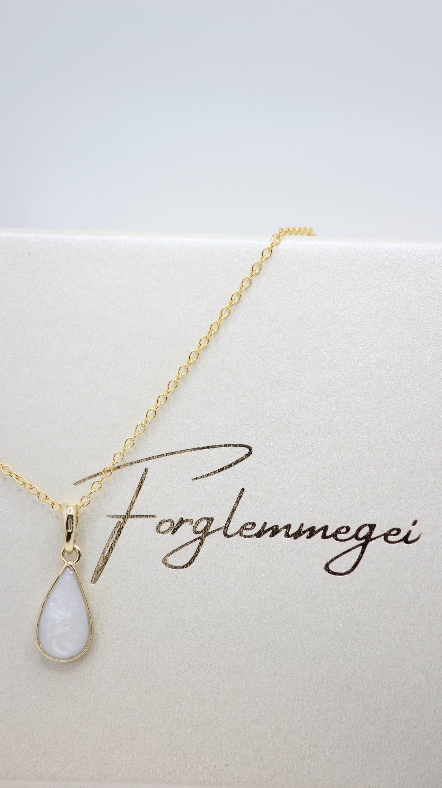 Dråpe smykke 375 gull