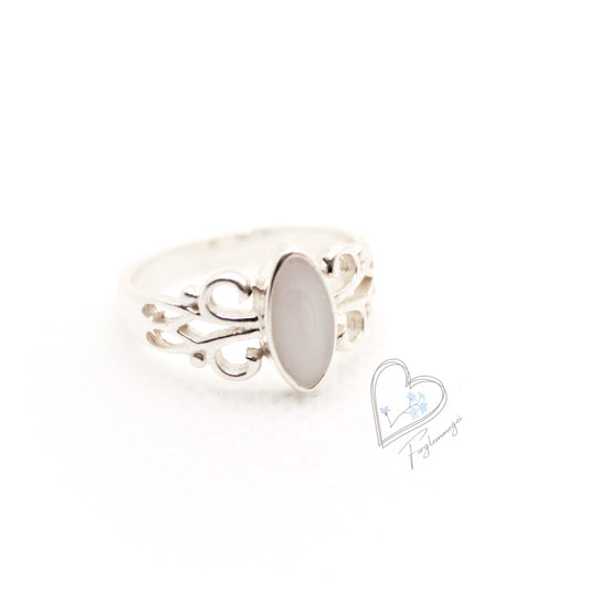 Marquise ring